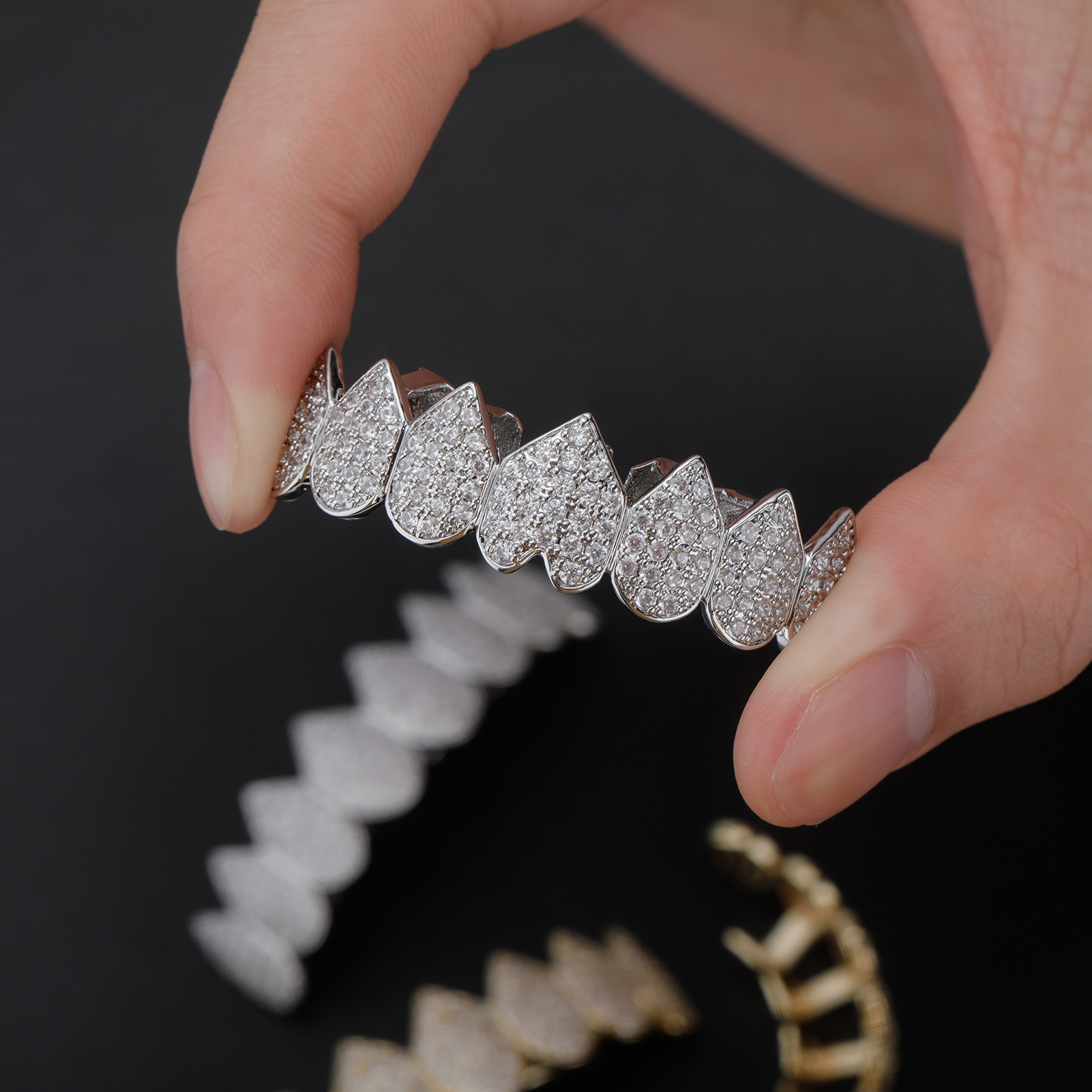 RACHELZ Hip Hop 8/8 Iced Out C - Body Jewelry For Men recension och pris