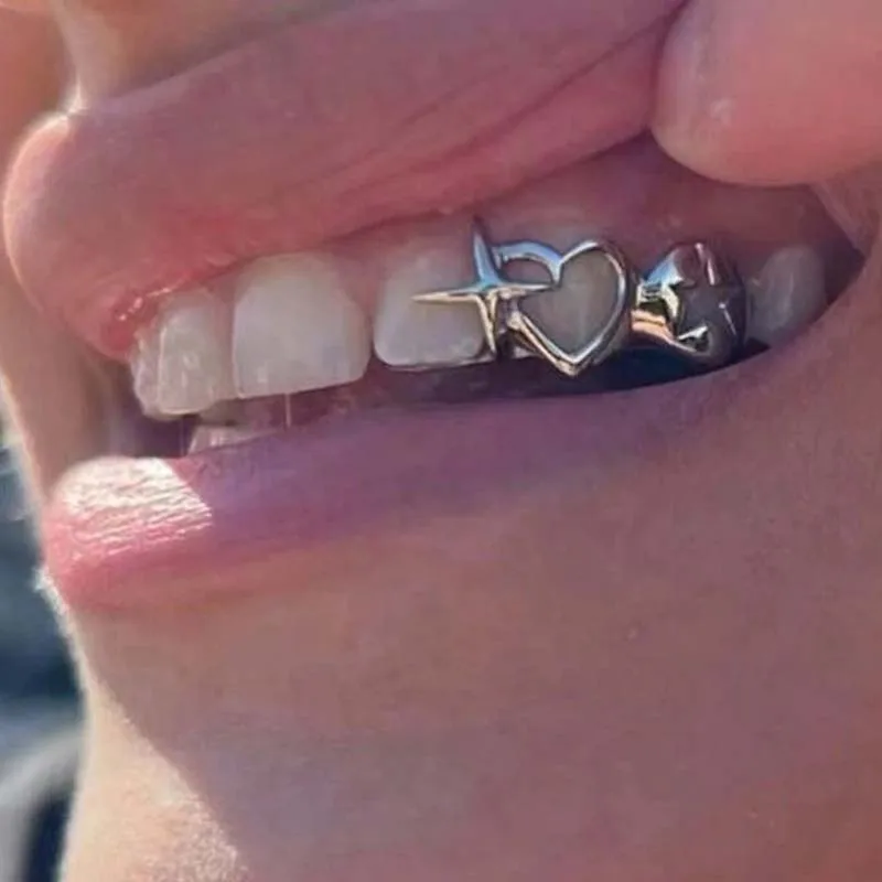 Punk Hip Hop Hollow Heart Teet - Body Jewelry For Men recension och pris